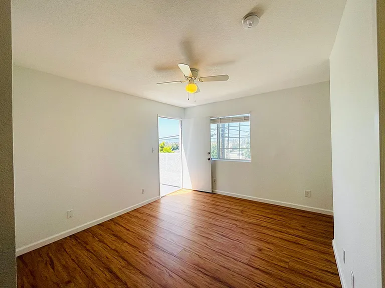 4210 52nd St #103 — Photo 16