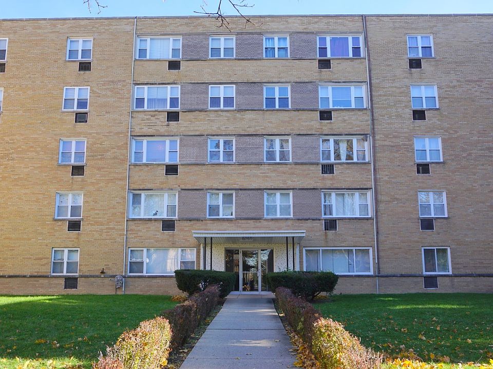 1st image of 6161 N Hoyne Ave APT 501