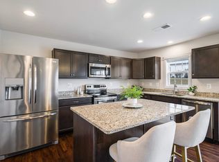 208 Oakbridge Dr, Waynesboro, VA 22980