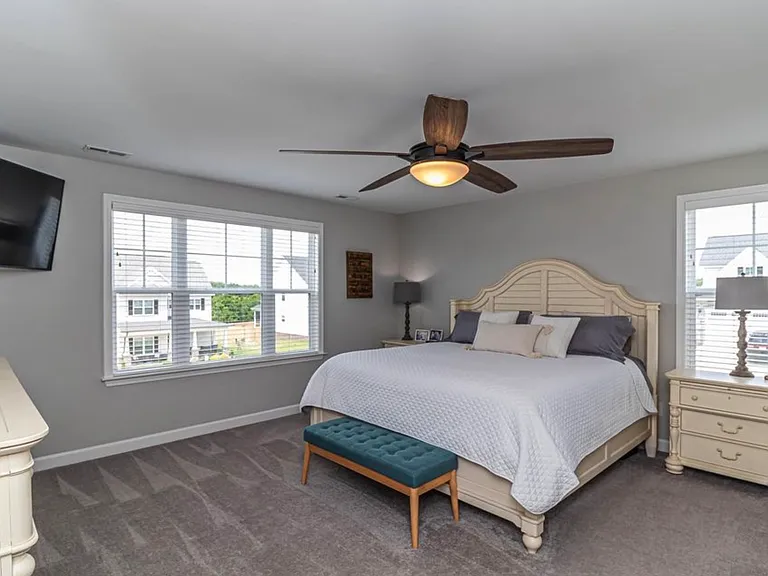 300 Stonebridge Dr — Photo 21