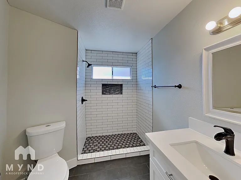 5494 Northridge Ln — Photo 20