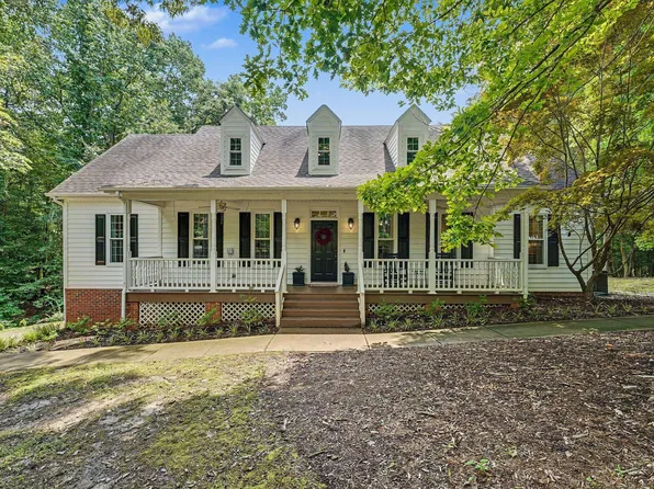 6233 Hilbert Ridge Dr, Holly Springs, NC 27540