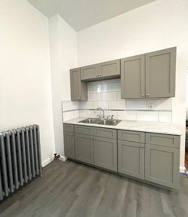 2nd image of 818 Grand St Floor 2