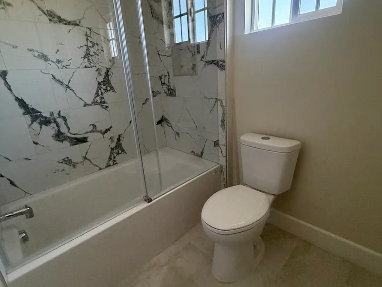 621 N Hatfield Ave #A — Photo 9