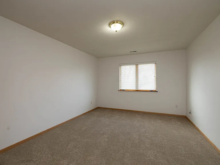 6300 School St — Photo 18