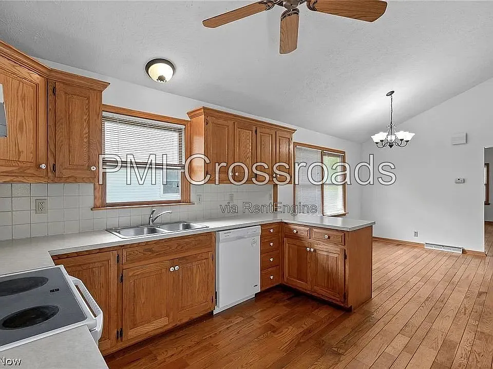 2 bed, 2.0 bath, 1240 sqft, $1,419 — Photo 4