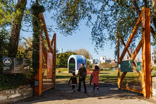 Sold by MNS | media 9