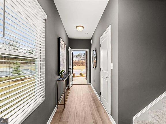 4th image of 304 Epping St #27