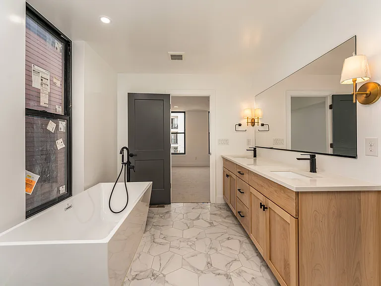2323 Stout St — Photo 3