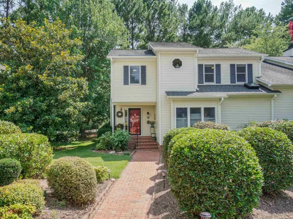 427 Wintercrest E, Pittsboro, NC 27312