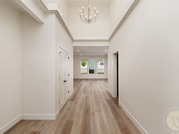 5th image of 2519 Silver Pine Ct