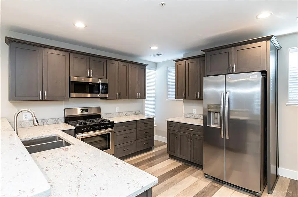 2 bed, 2.0 bath, 1100 sqft, $1,450 — Photo 3
