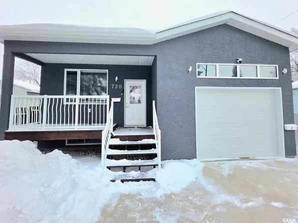 720 O AVENUE S, Saskatoon, SK S7M 2S5