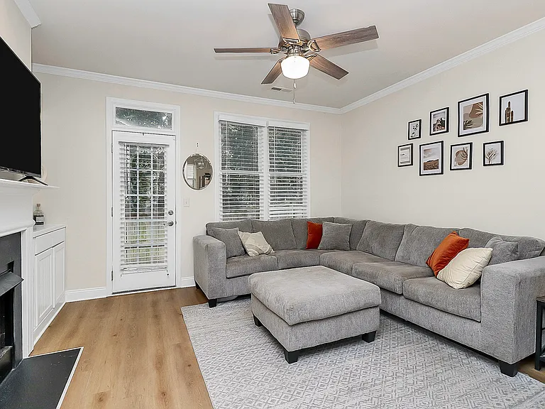 1532 Cleveland Ave — Photo 10