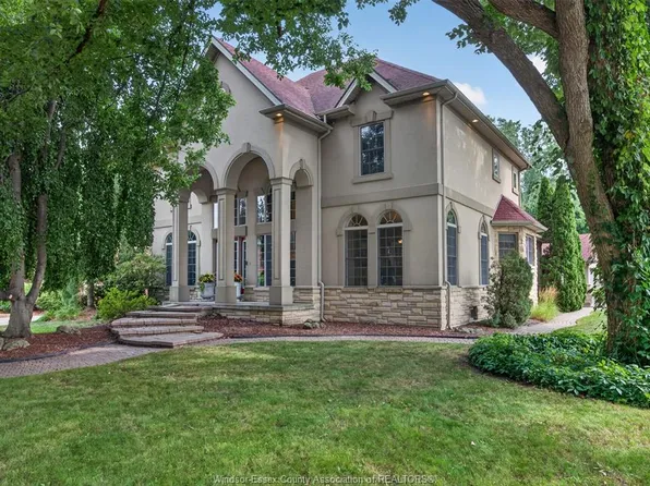 1150 Monty Ave, Lasalle, ON N9J 3S1