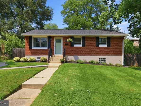 11315 Schuylkill Rd, Rockville, MD 20852