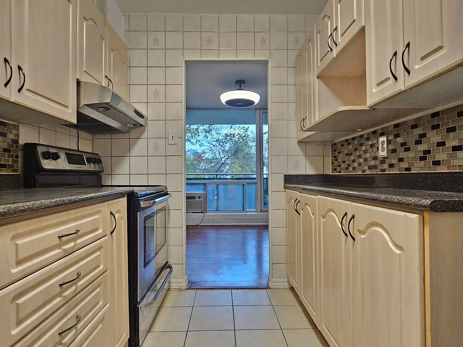 3 bed, $2,650 — Photo 4