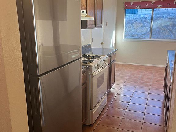 4th image of 2400 Sea Palm Dr