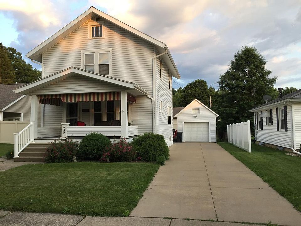1st image of 252 Lewis Ave NW