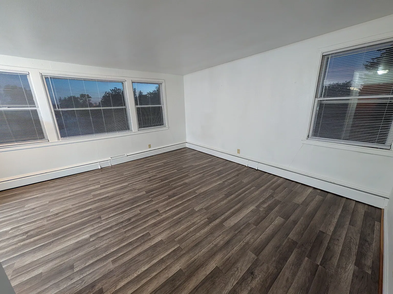 2 bed, $695 — Photo 1