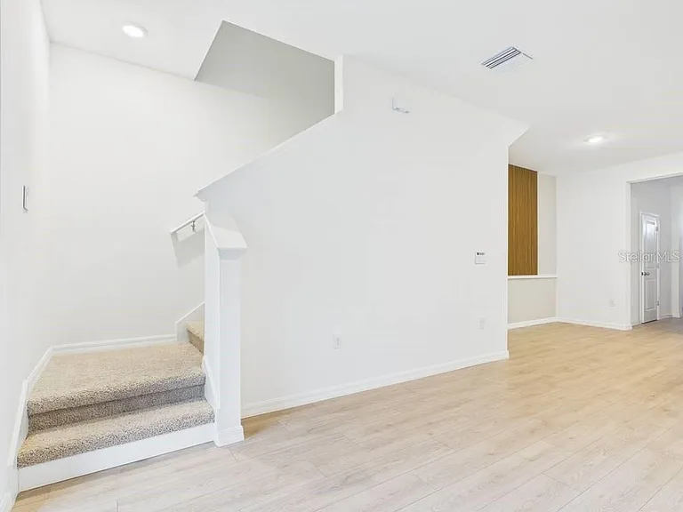 32519 Welling Blade Loop — Photo 4
