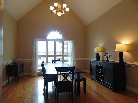 5th image of 8 Perch Pl
