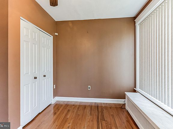 4th image of 5921 E Roosevelt Blvd