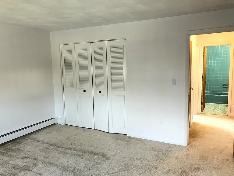 Lexington St Apartments — Photo 99