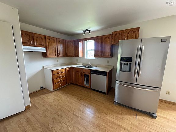 5th image of 523/525 Truro Heights Rd