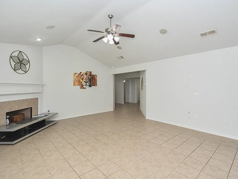 18302 Mable Pond Ln — Photo 6