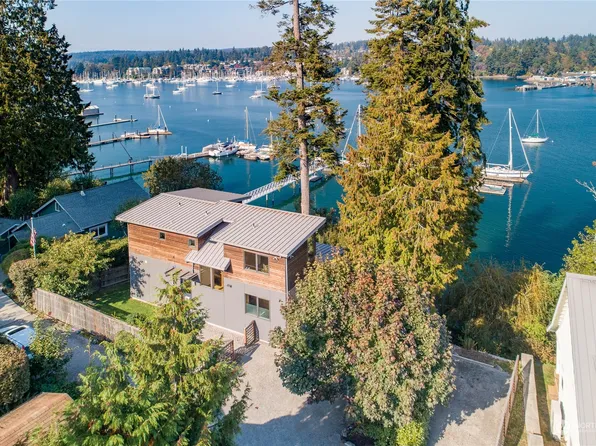 9996 NE Ewing Street, Bainbridge Island, WA 98110