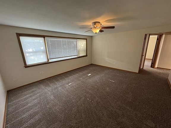 2nd image of 4752 N Menard Ave Unit 2