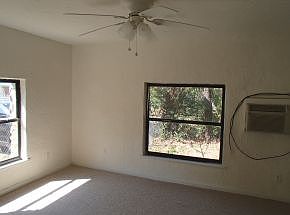 3rd image of 1419 NE 22nd St