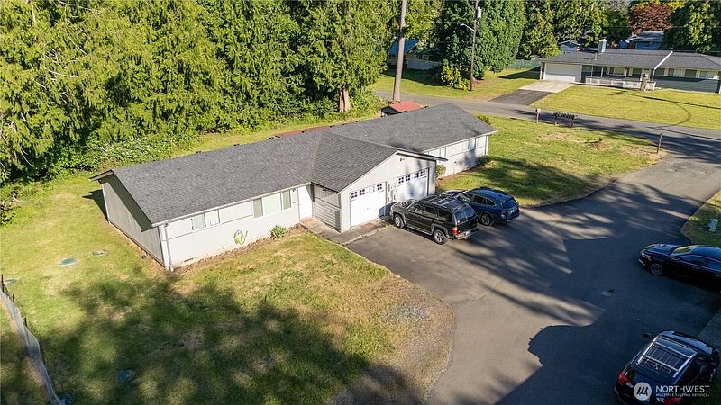 5th image of 106 Garden Hill Road W