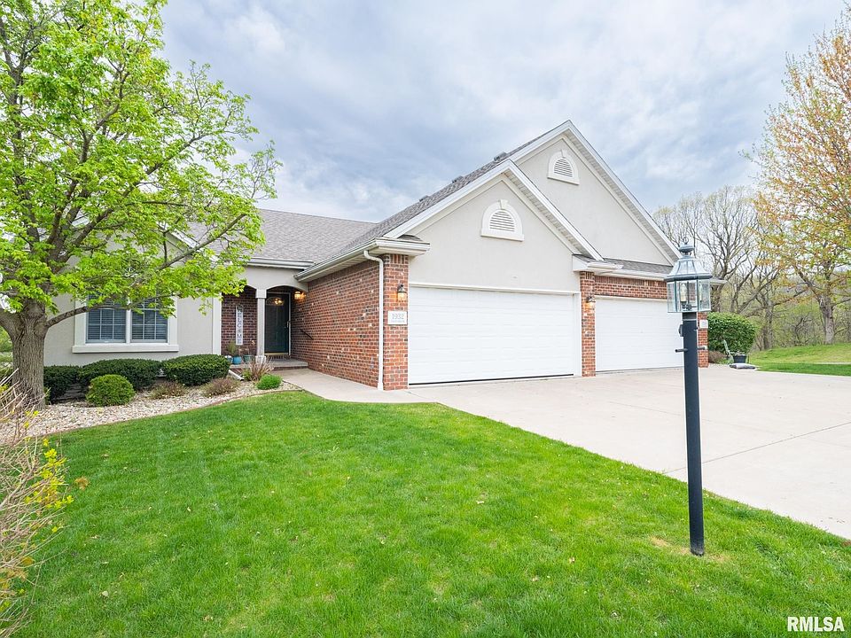 1st image of 1932 W Willow Crest Dr