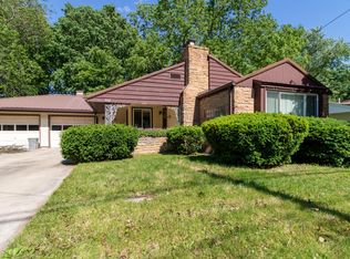 1002 S Linden St, Normal, IL 61761