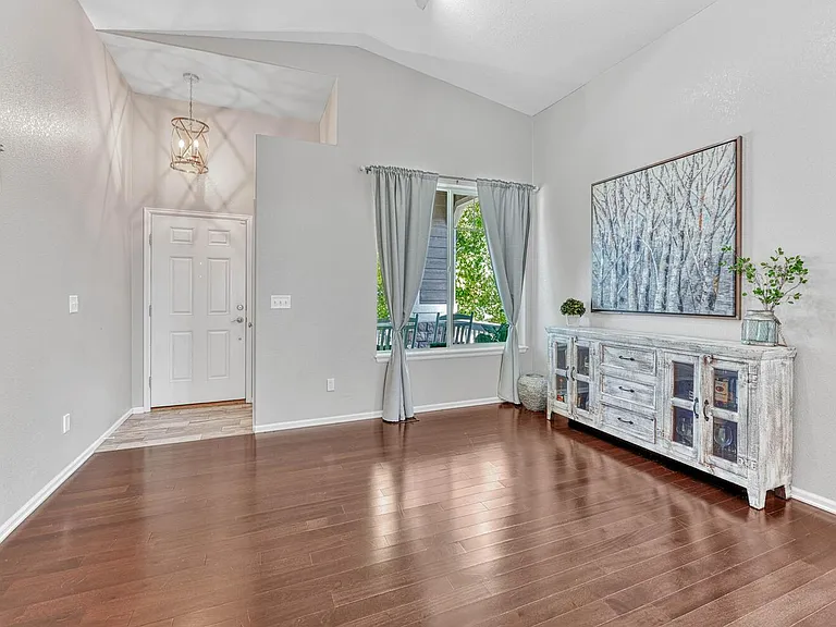10566 Cherrybrook Cir — Photo 5