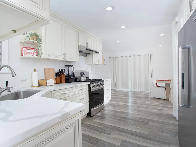 9922 Cheshire Ave #3 — Photo 6