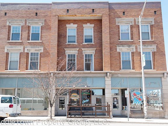 2nd image of 123 N High St #201