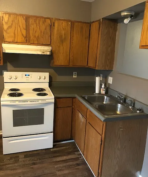 513 S Main St — Photo 3