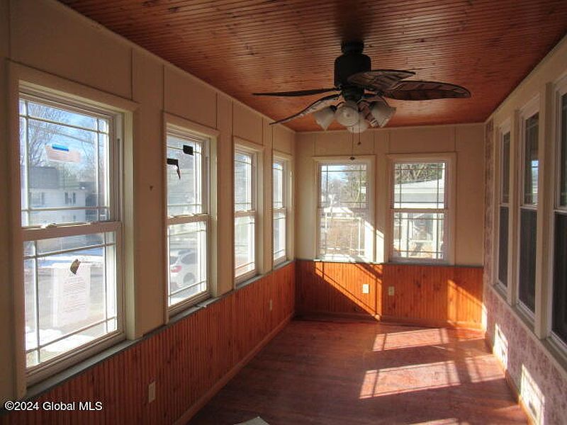 2nd image of 2333 Story Avenue