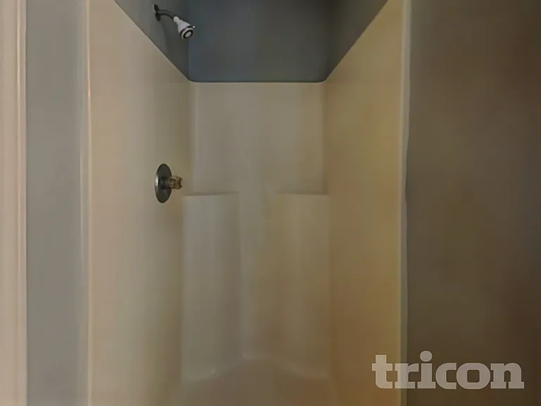 6355 Queensdale Dr — Photo 20
