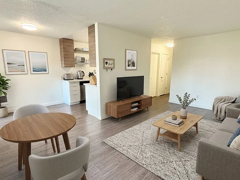 Holgate Lofts — Photo 5
