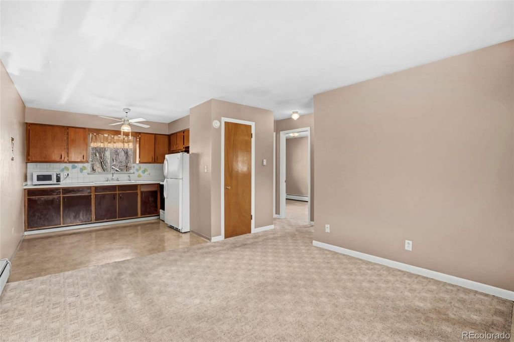 200 E Myrtle Street #8