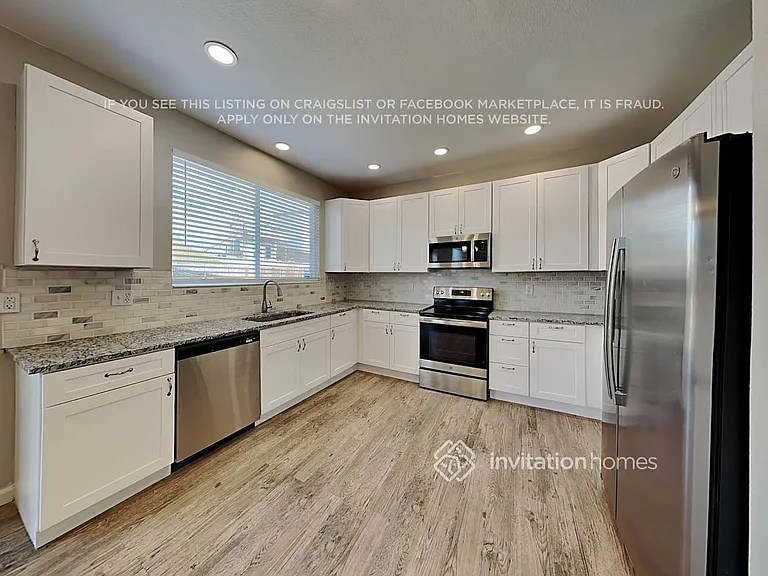 7644 Dobbs Dr — Photo 9