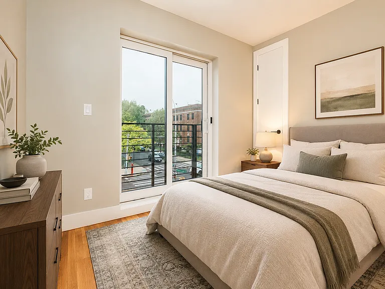 682 Chauncey St #3L — Photo 3