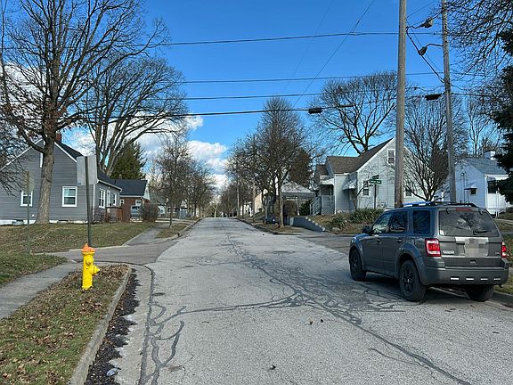 5th image of 1839 9th St SW