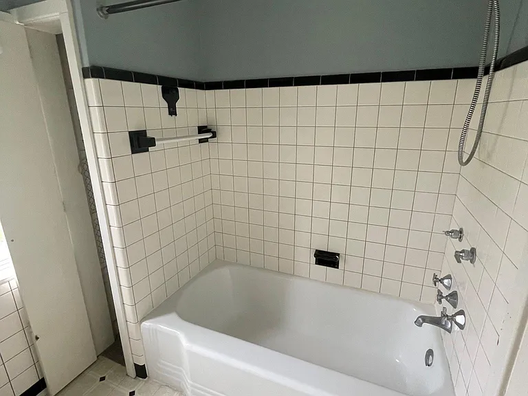 SECOND FLOOR BATHROOM
