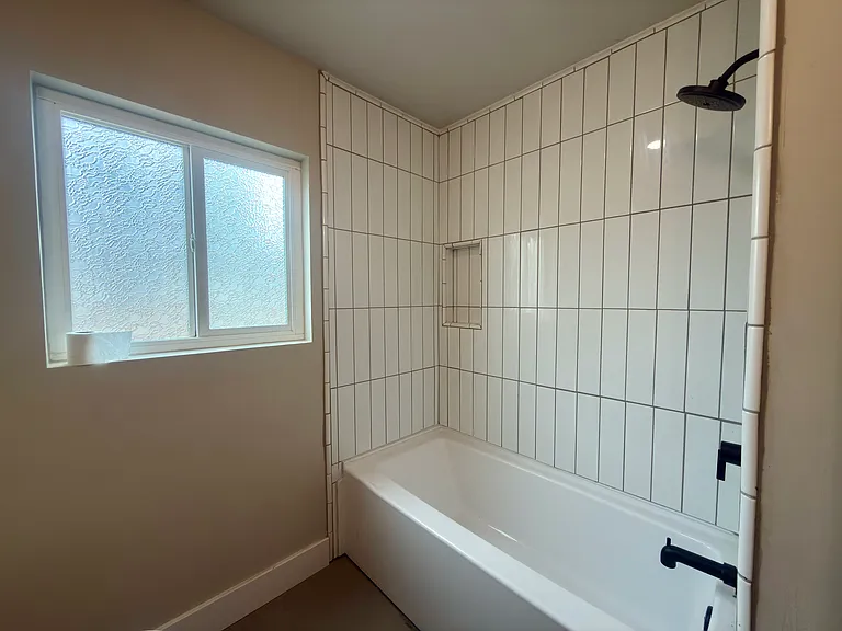 831 Monticello Dr — Photo 36