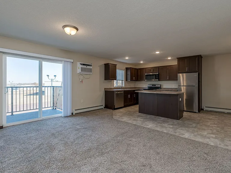 Lakeside Apartments — Photo 8